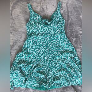 279. Lightening brand teal floral dress size medium